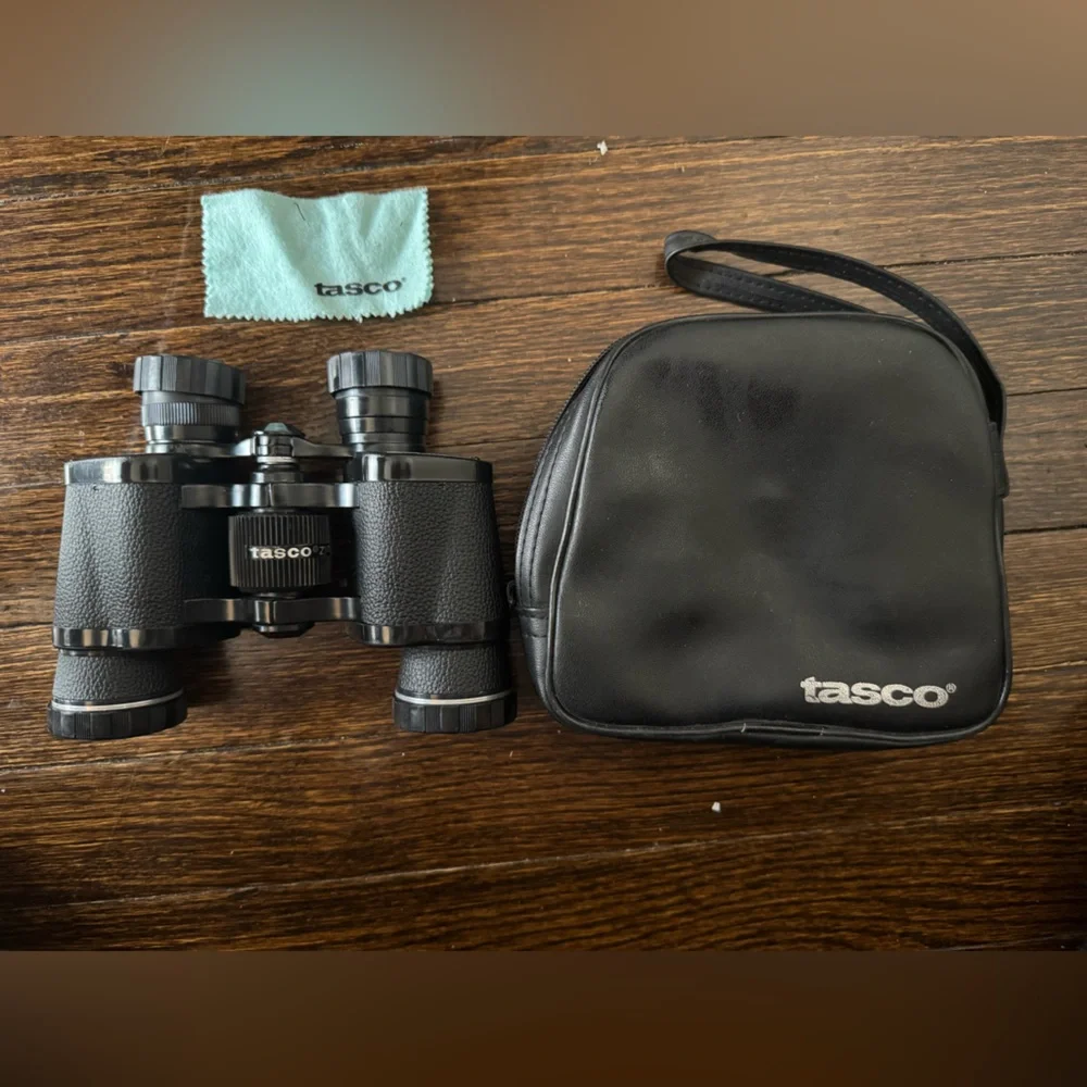 Tasco 7x35 Zip Focus 2000 Black Binoculars with Carrying Case